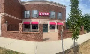 T-Mobile W Main St & N Western Ave