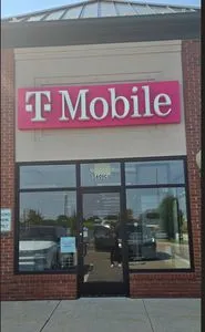 T-Mobile Sashabaw Rd & Maybe Rd