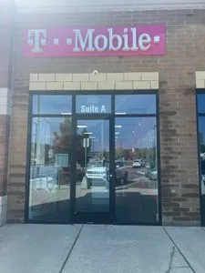 T-Mobile Dixie Hwy & Main St