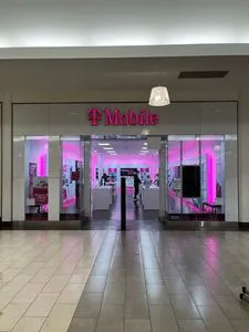 T-Mobile Countryside Mall