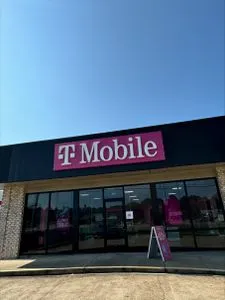 T-Mobile Hwy 80 W & Broadway St