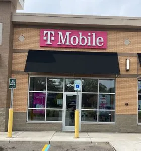 T-Mobile S Groesbeck Hwy & Church St 2