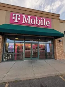 T-Mobile 2000 W & 1800 N