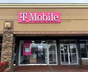 T-Mobile 14th Ave & 132nd St