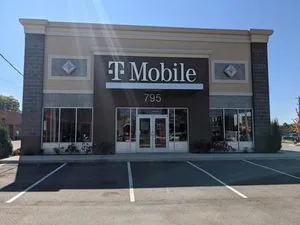 T-Mobile W Poplar Ave & S Byhalia Rd