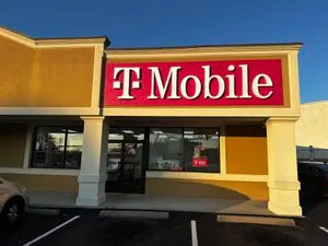 T-Mobile Virginia Ave & Wheeler Ave