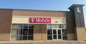 T-Mobile S Duff Ave & S 5th St