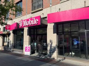 T-Mobile High St & Eleventh Ave