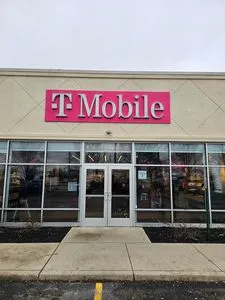 T-Mobile W Broad St