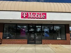 T-Mobile Sawmill Rd & Federated Blvd