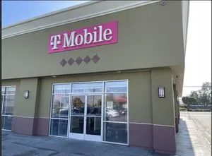 T-Mobile Rosecrans & Central