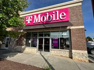 T-Mobile Hwy 138 & Northlake Dr
