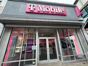 T-Mobile 103rd & Roosevelt Ave