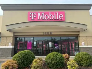 T-Mobile Main & 16th St