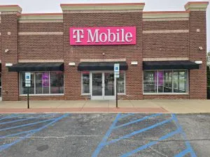 T-Mobile 167th & Crawford