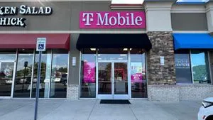 T-Mobile Cherokee & Lee