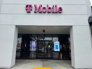 T-Mobile Knott & Katella