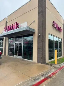 T-Mobile Inwood Rd & Lemmon Ave