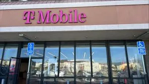 T-Mobile Gellert Blvd & Serramonte Blvd