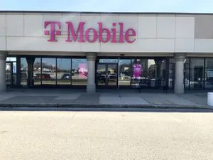 T-Mobile Chestnut Court