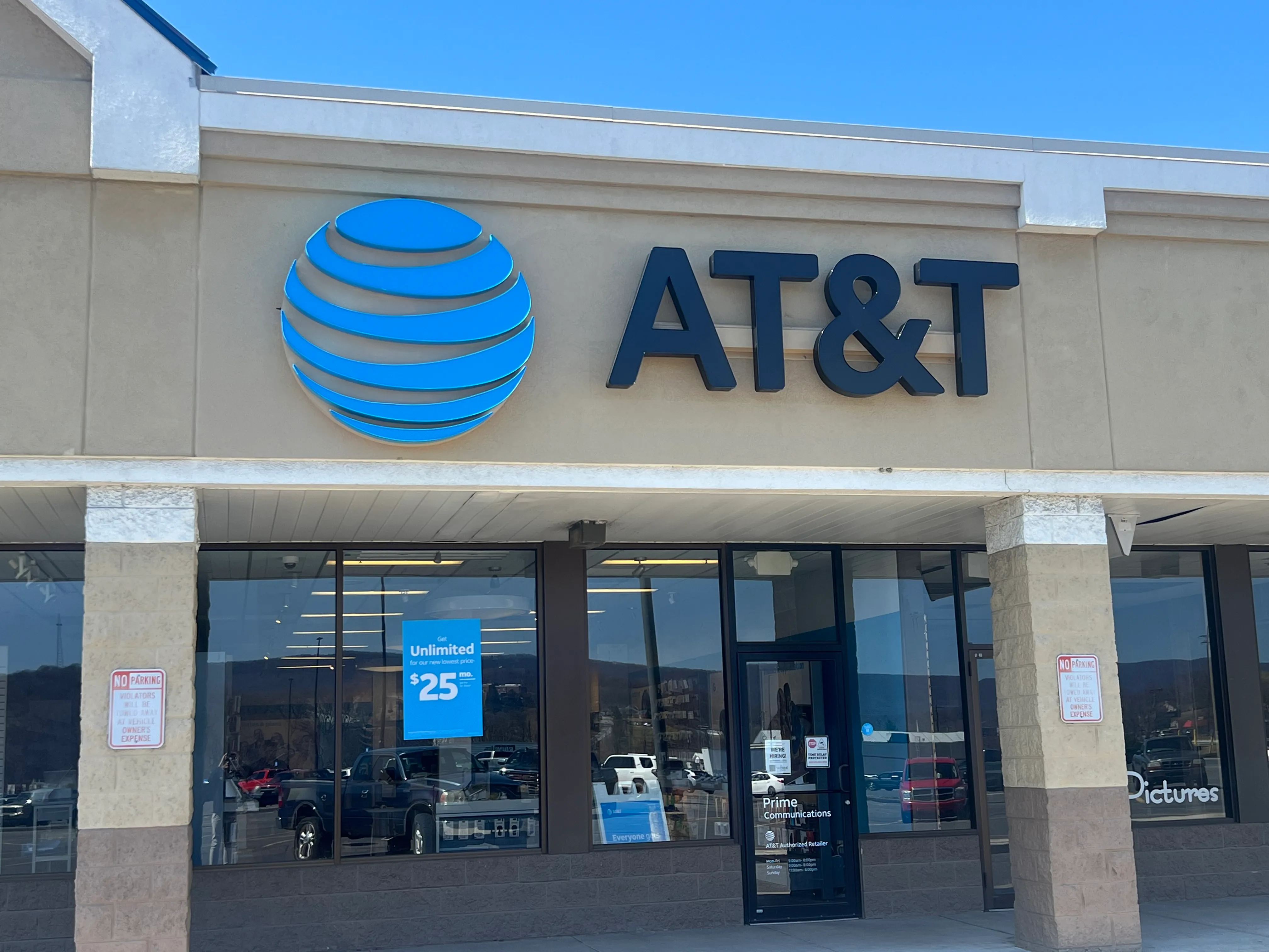 AT&T Store Everett - Bedford Square Shopping Plaza
