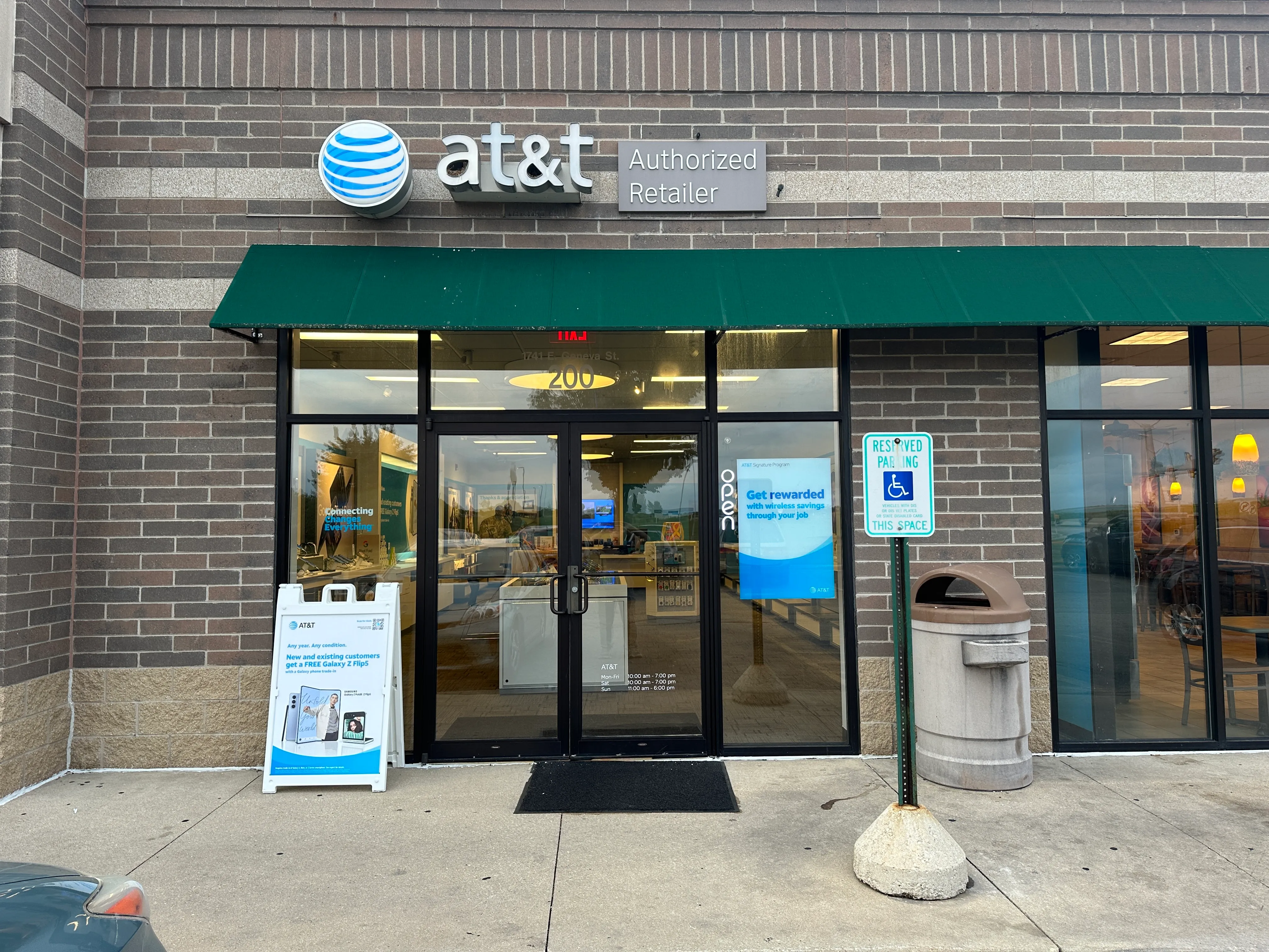 AT&T Store Delavan - Delavan