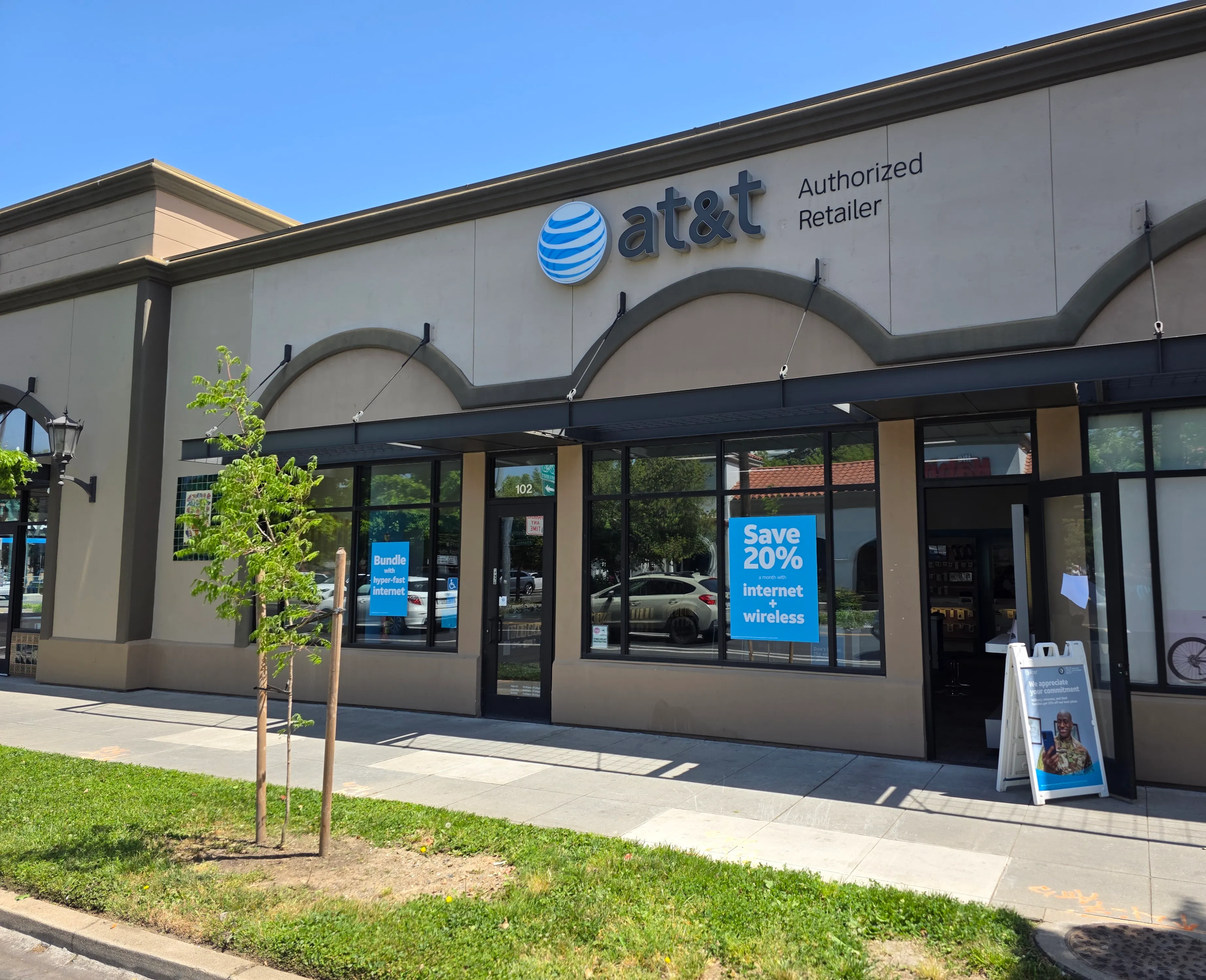 AT&T Store Sacramento - Alhambra