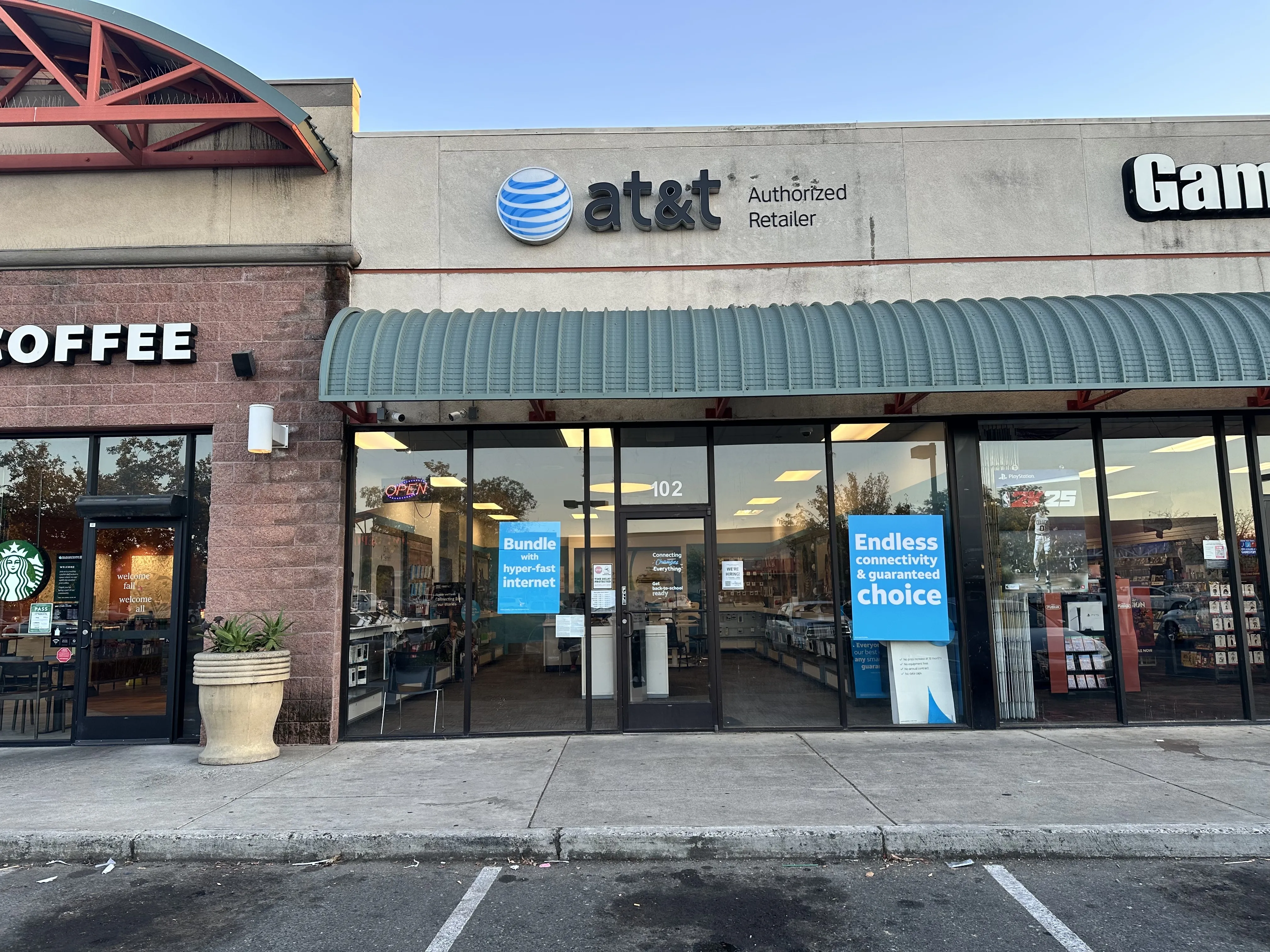AT&T Store Sacramento - Meadowview Rd