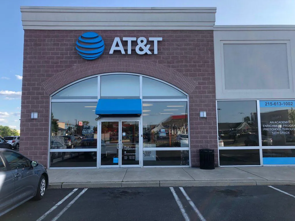 AT&T Store Philadelphia - The Court At Grant Avenue