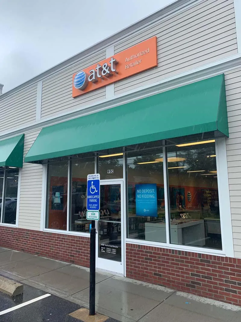 AT&T Store Colchester - Linwood Plaza