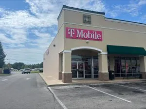 T-Mobile Decatur Commons