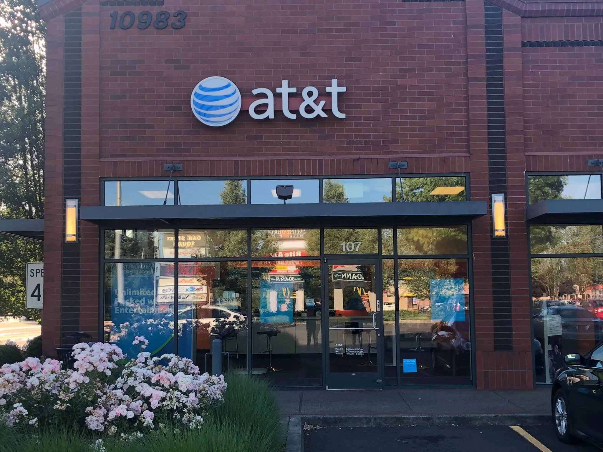 AT&T Store Milwaukie - Milwaukie