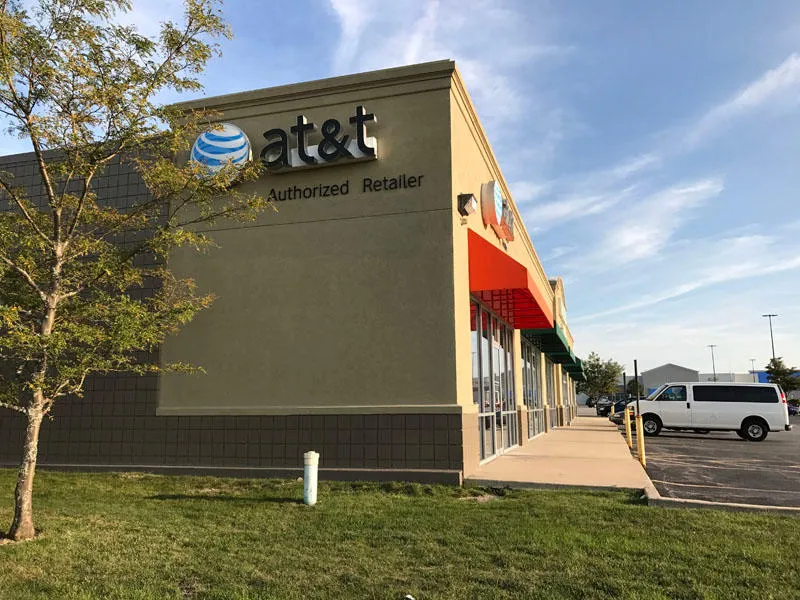 AT&T Store Pontiac - W Reynolds St