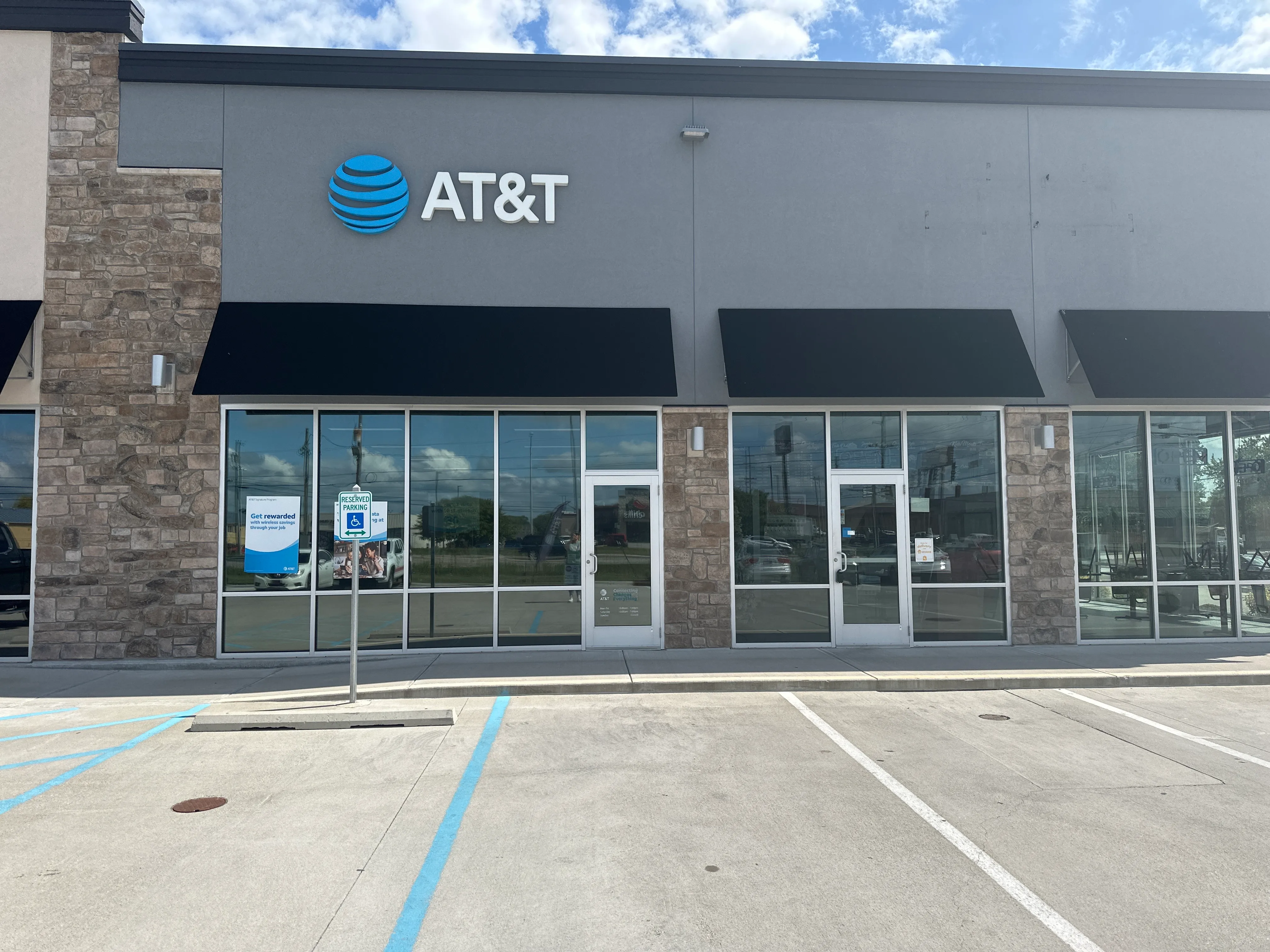 AT&T Store Greensburg - Greensburg Commons