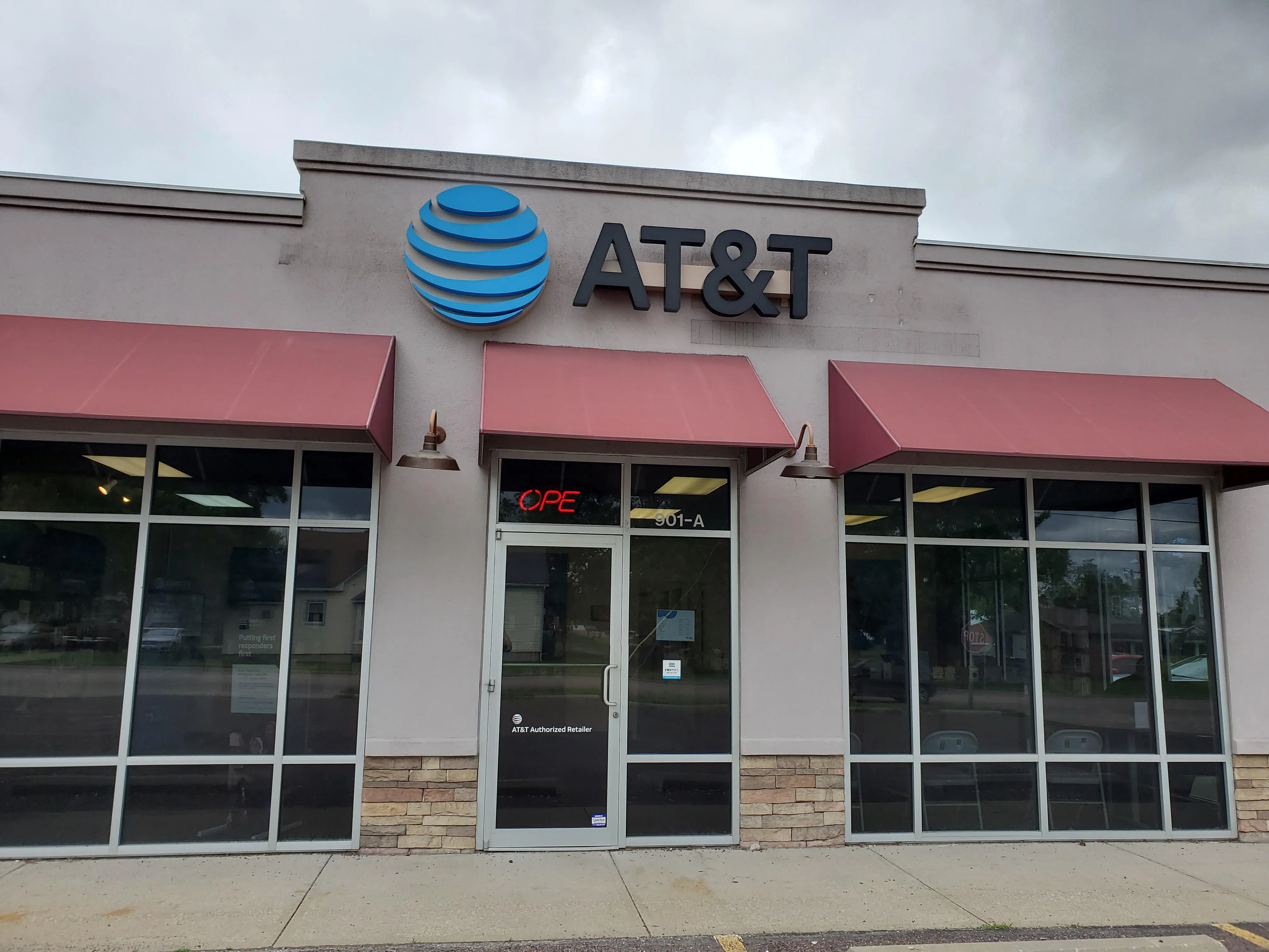 AT&T Store Eldon - S Aurora