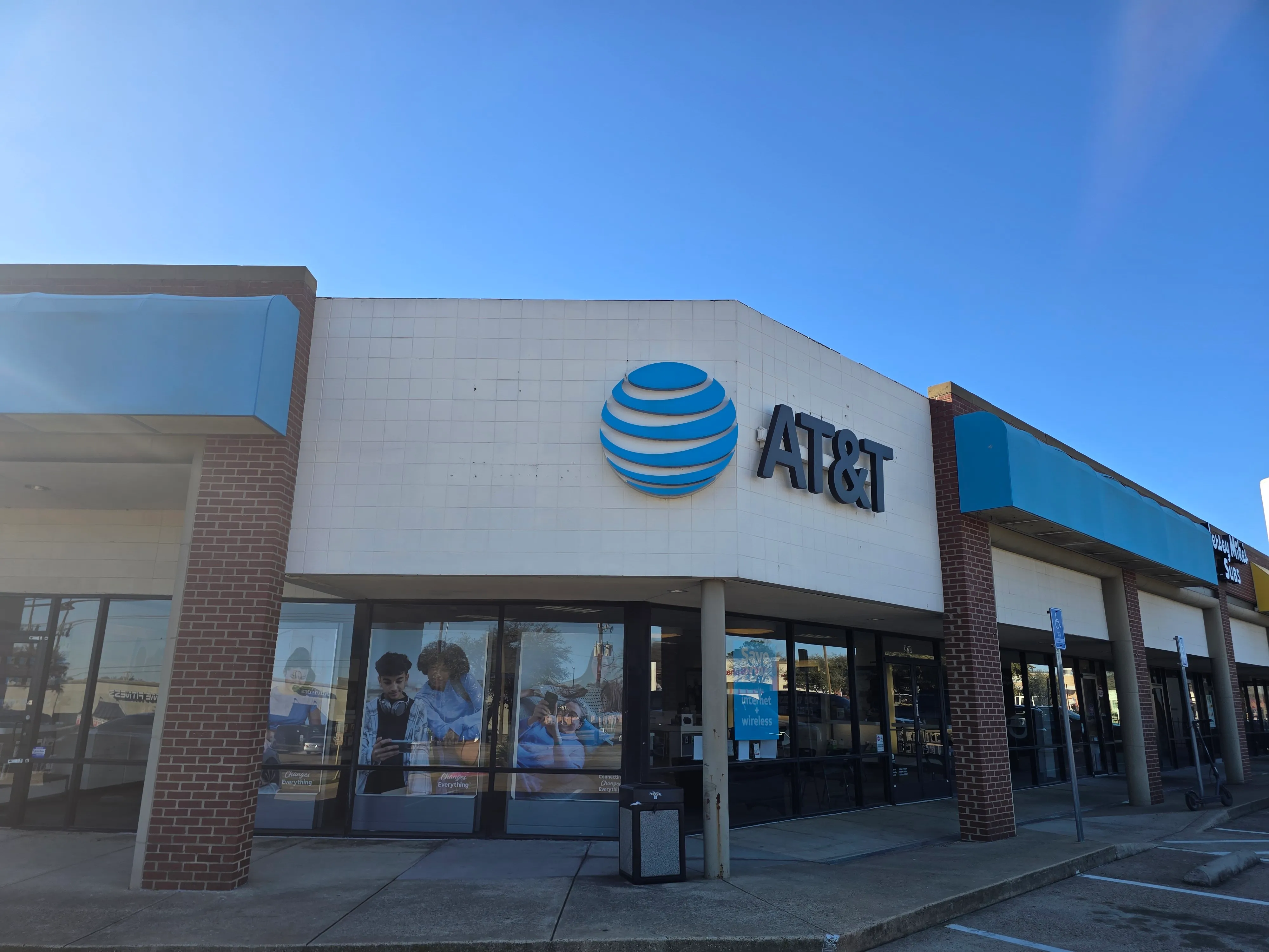 AT&T Store Arlington - Stanton Plaza