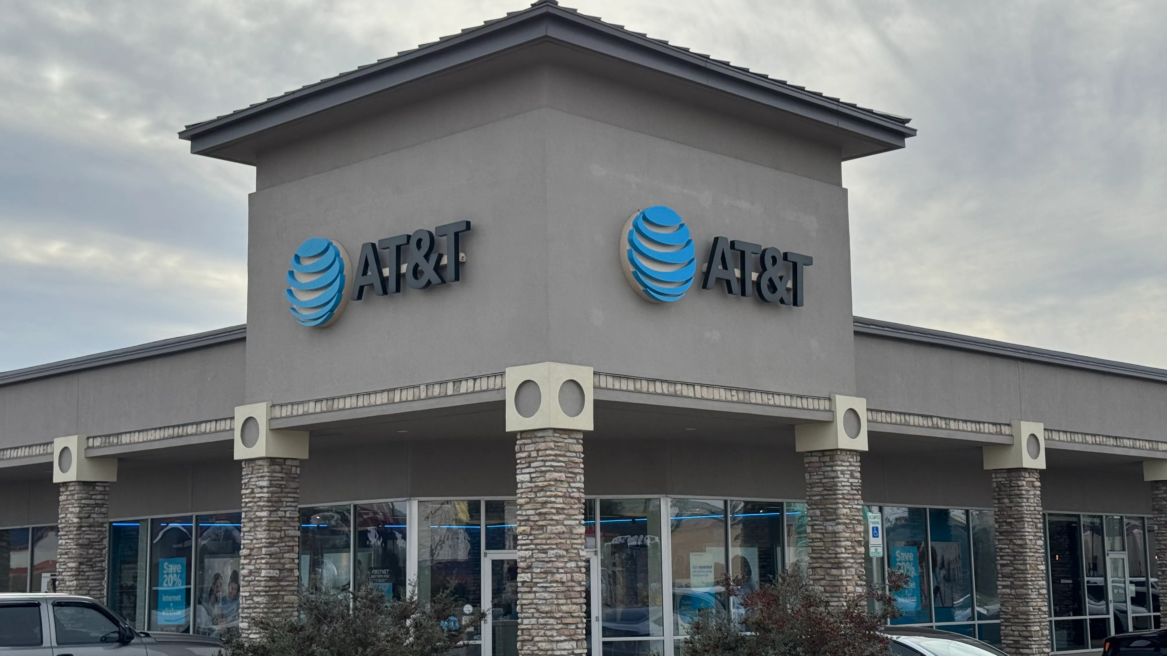 AT&T Store Hudson Oaks - S Oakridge Dr