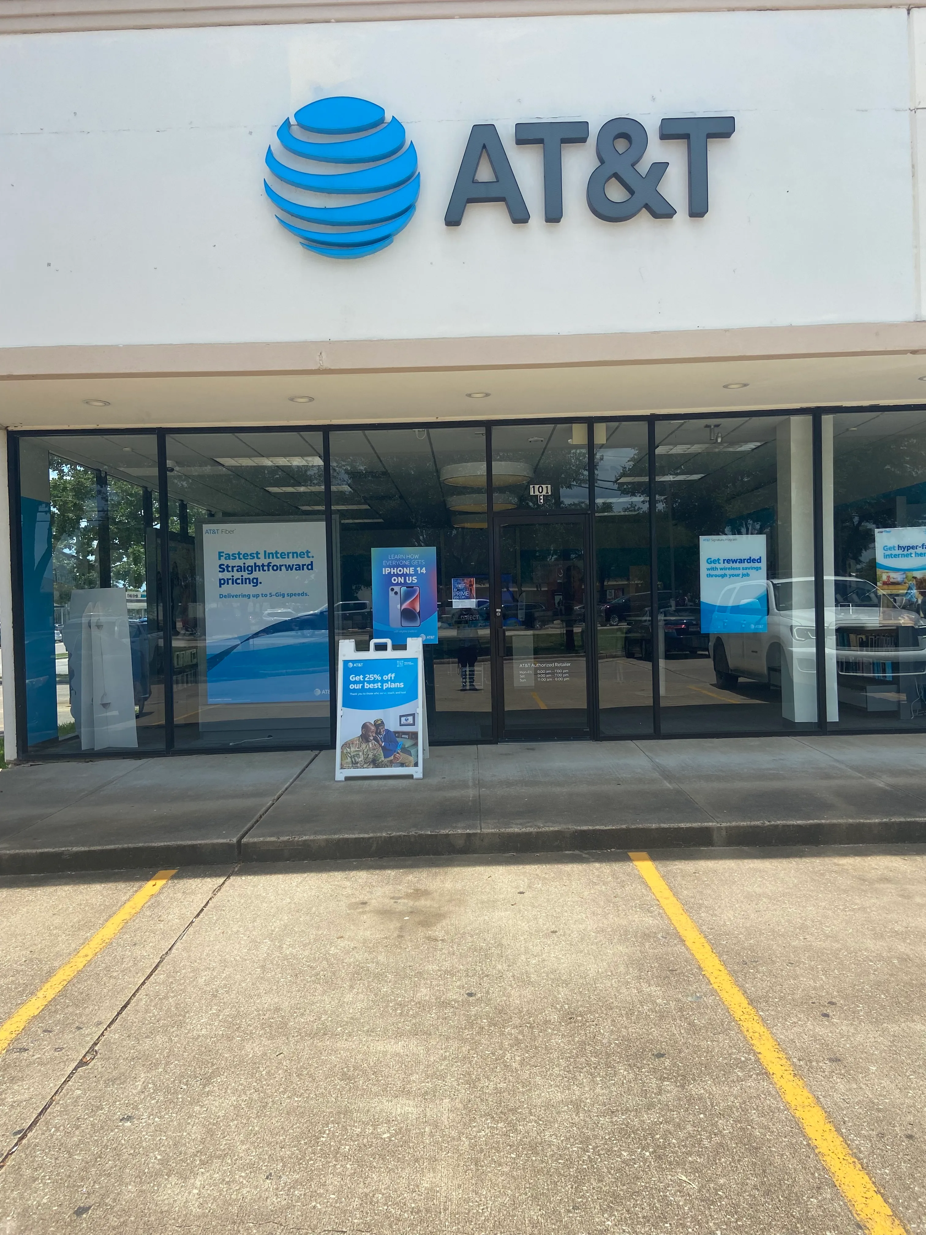 AT&T Store Friendswood - W Parkwood Dr