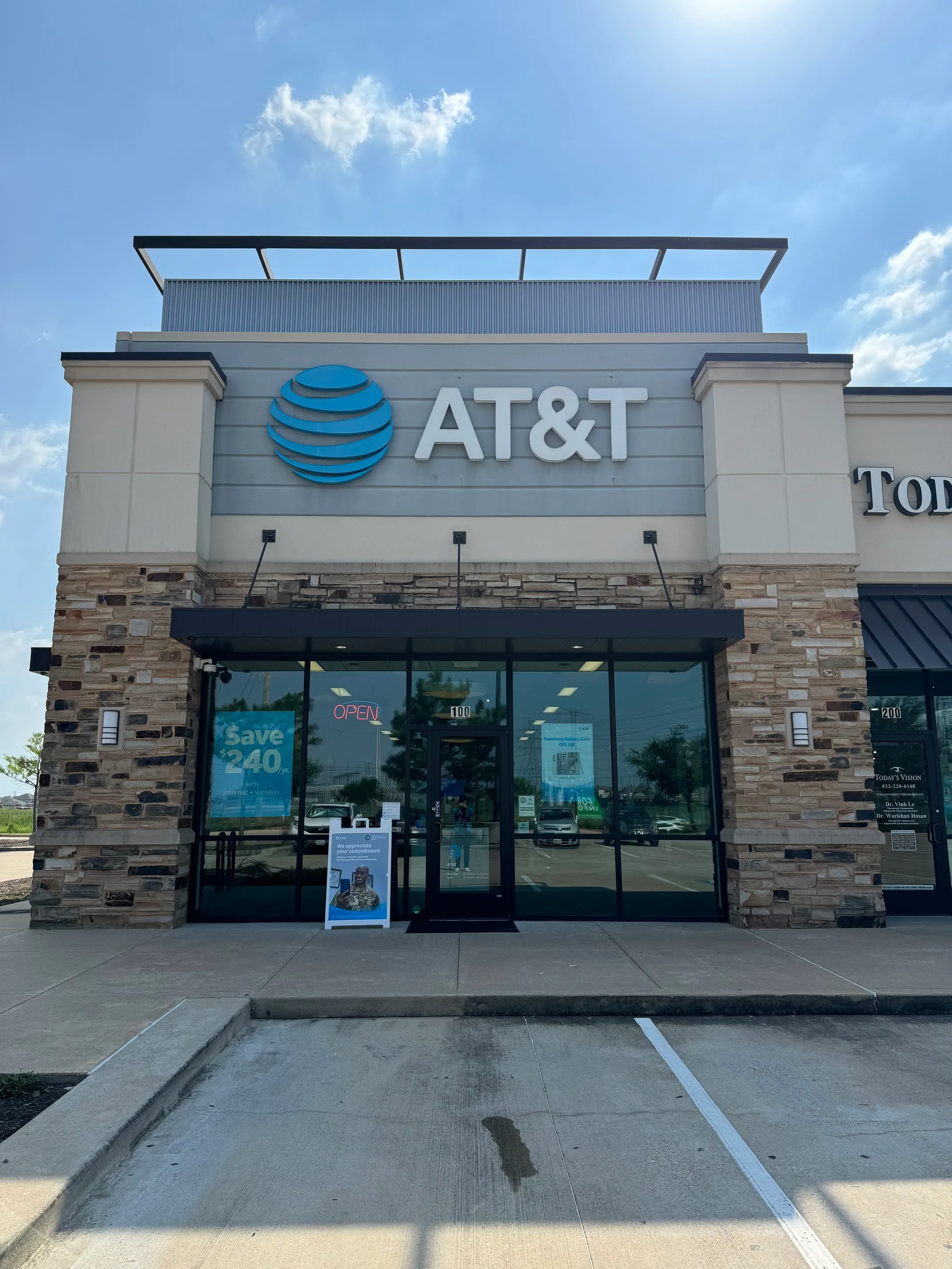 AT&T Store Cypress - Miramesa