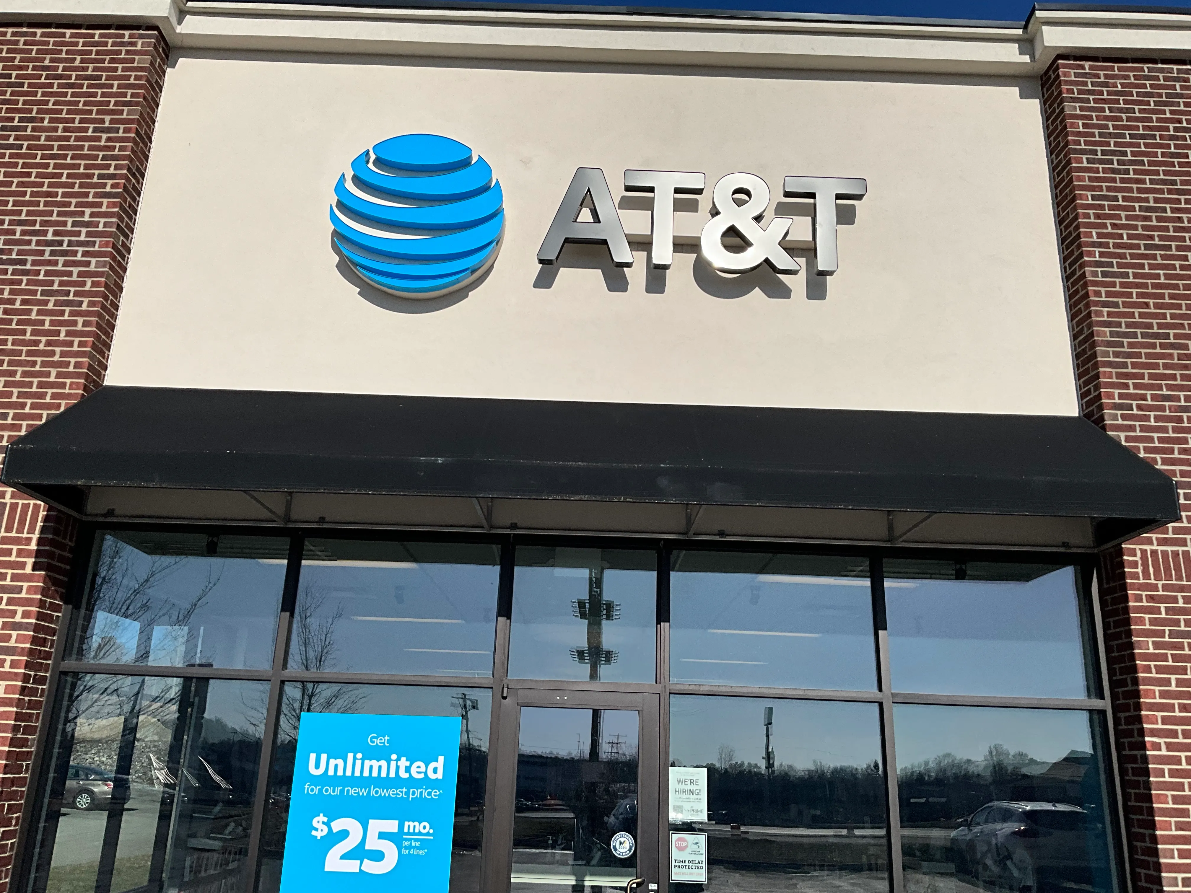 AT&T Store London - London