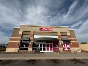 T-Mobile 38th & Quebec