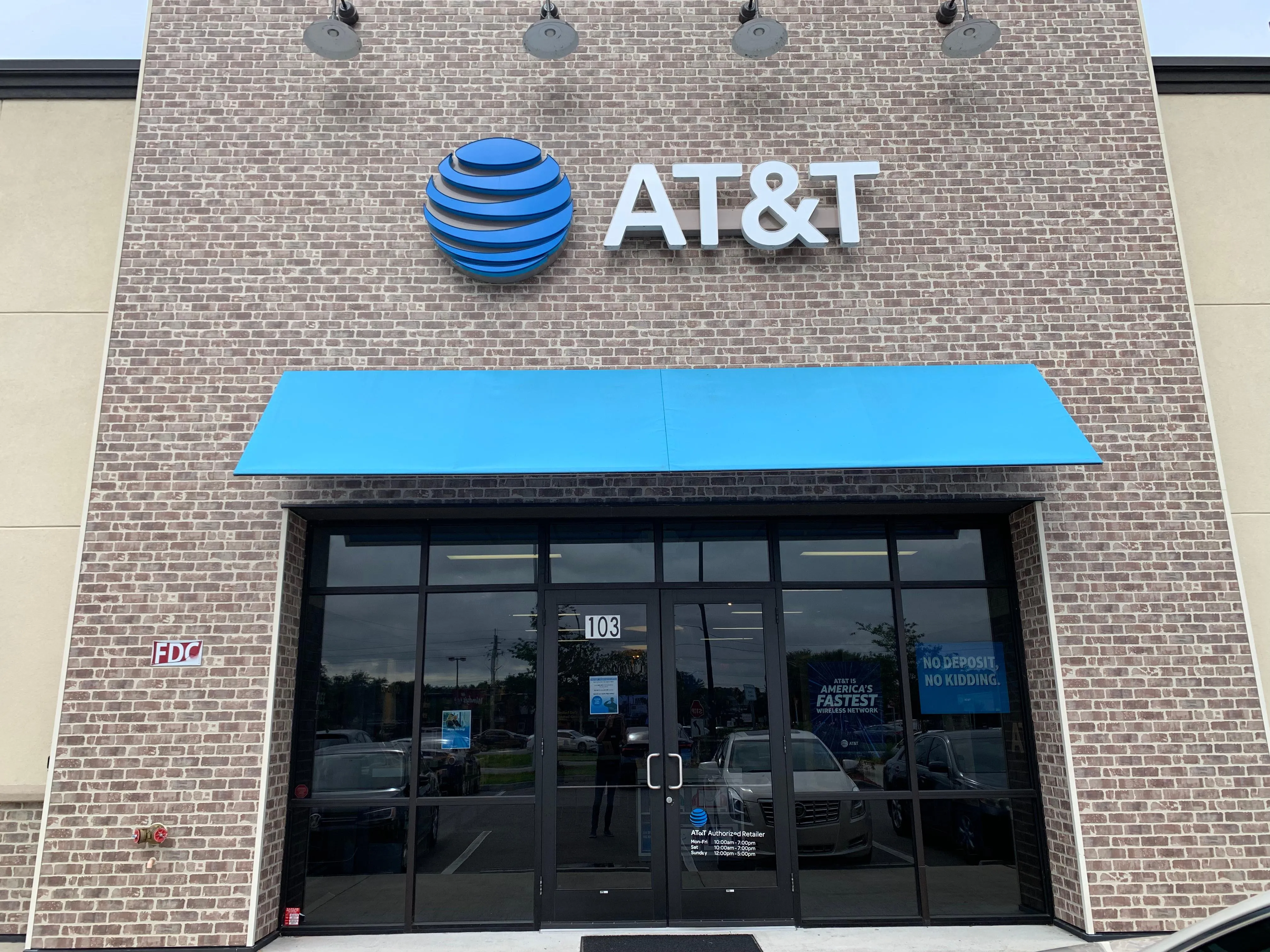 AT&T Store Jacksonville - VILLAGE COMMONS SC