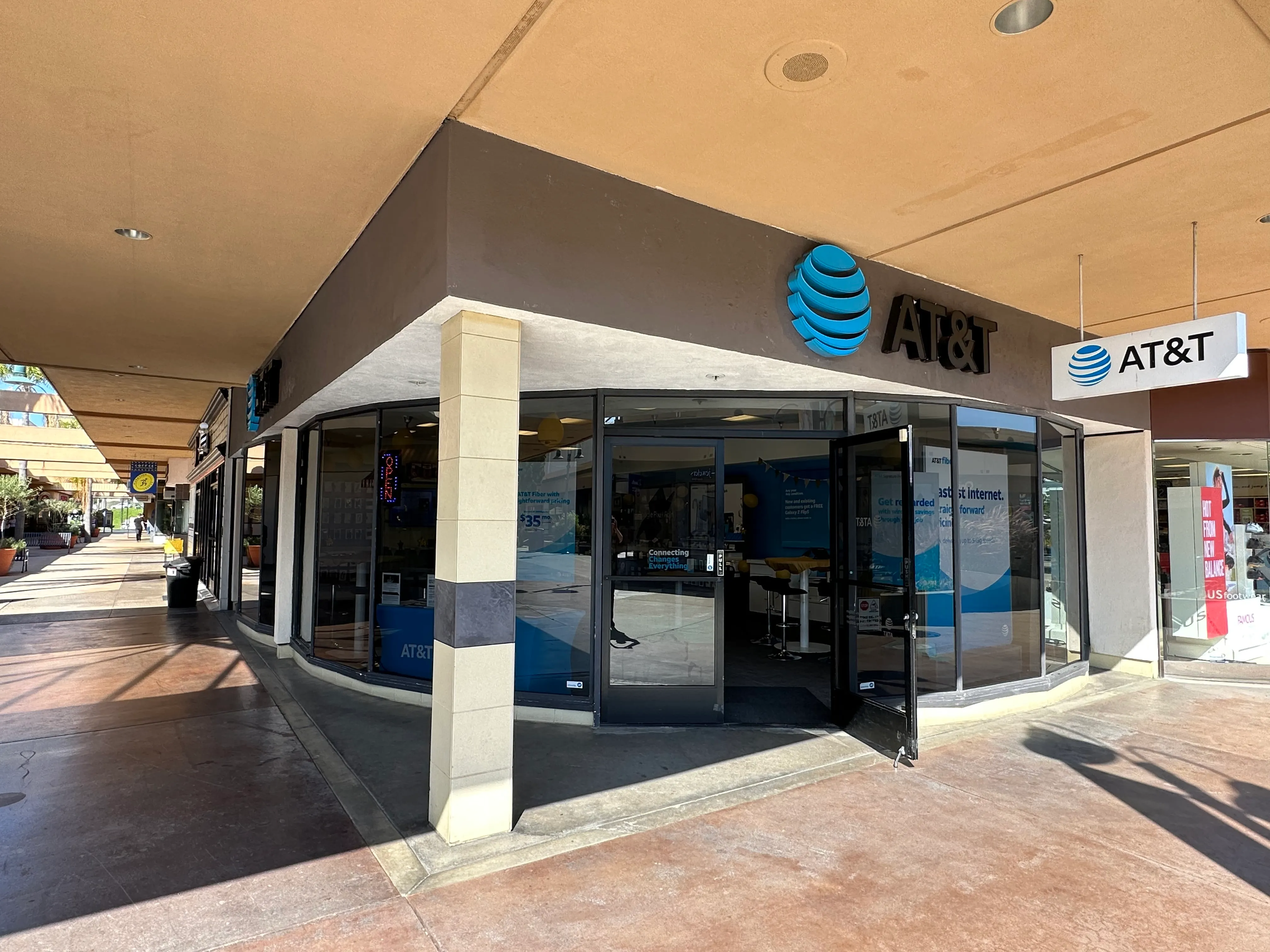 AT&T Store La Mesa - Grossmont Mall  Ii