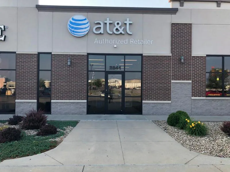 AT&T Store Waterloo - Crossroads blvd