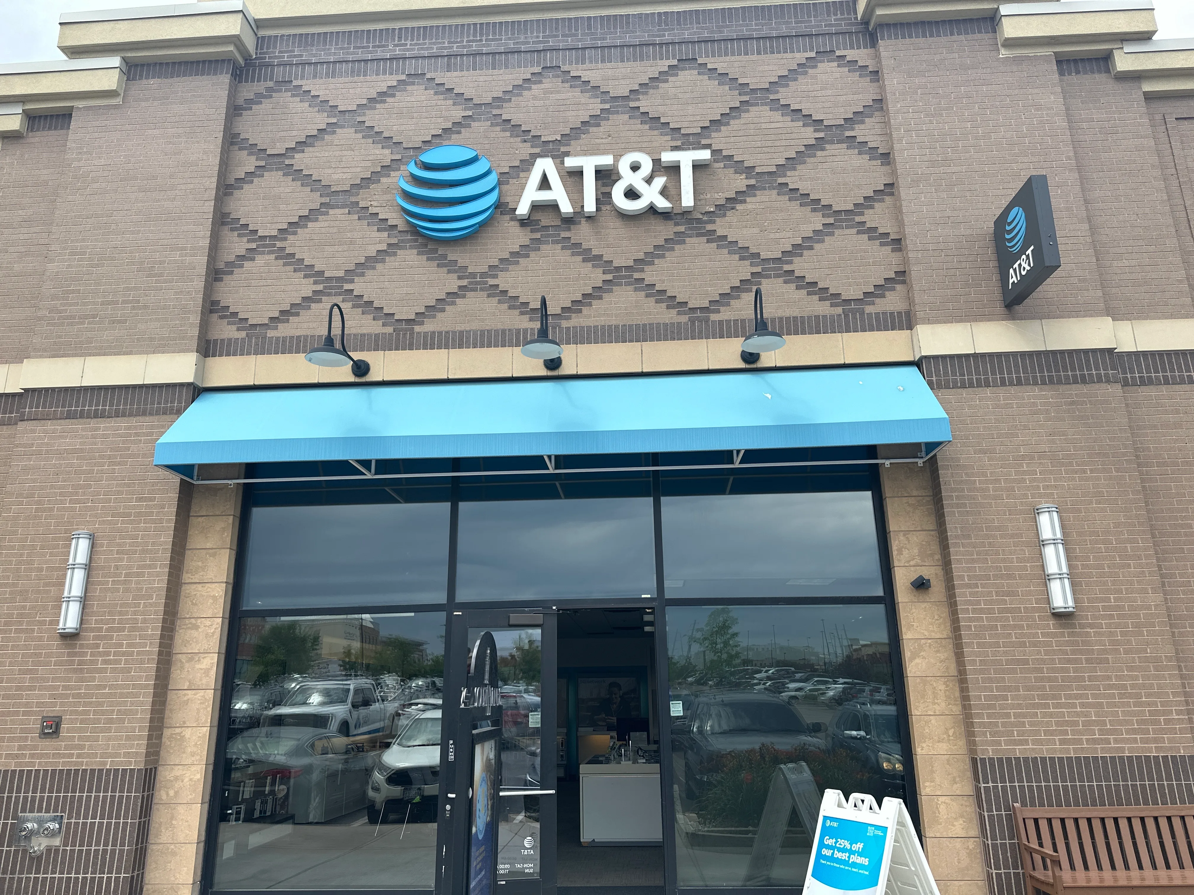 AT&T Store Aurora - Aurora Southlands