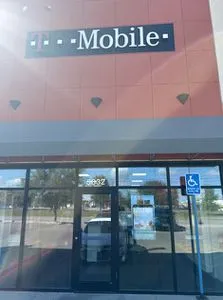 T-Mobile Douglas & Merle Hay