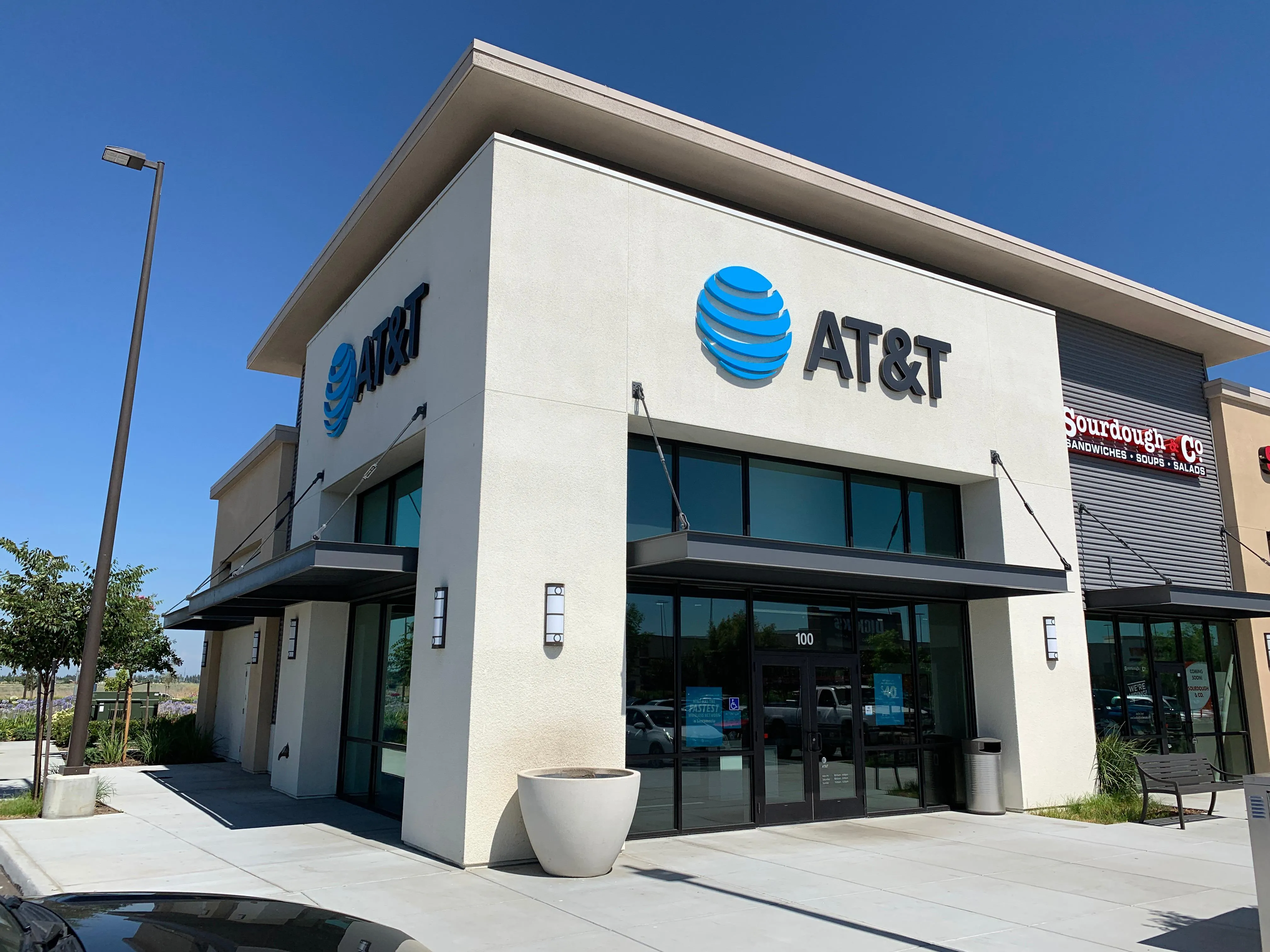 AT&T Store Sacramento - Spring Delta Shores