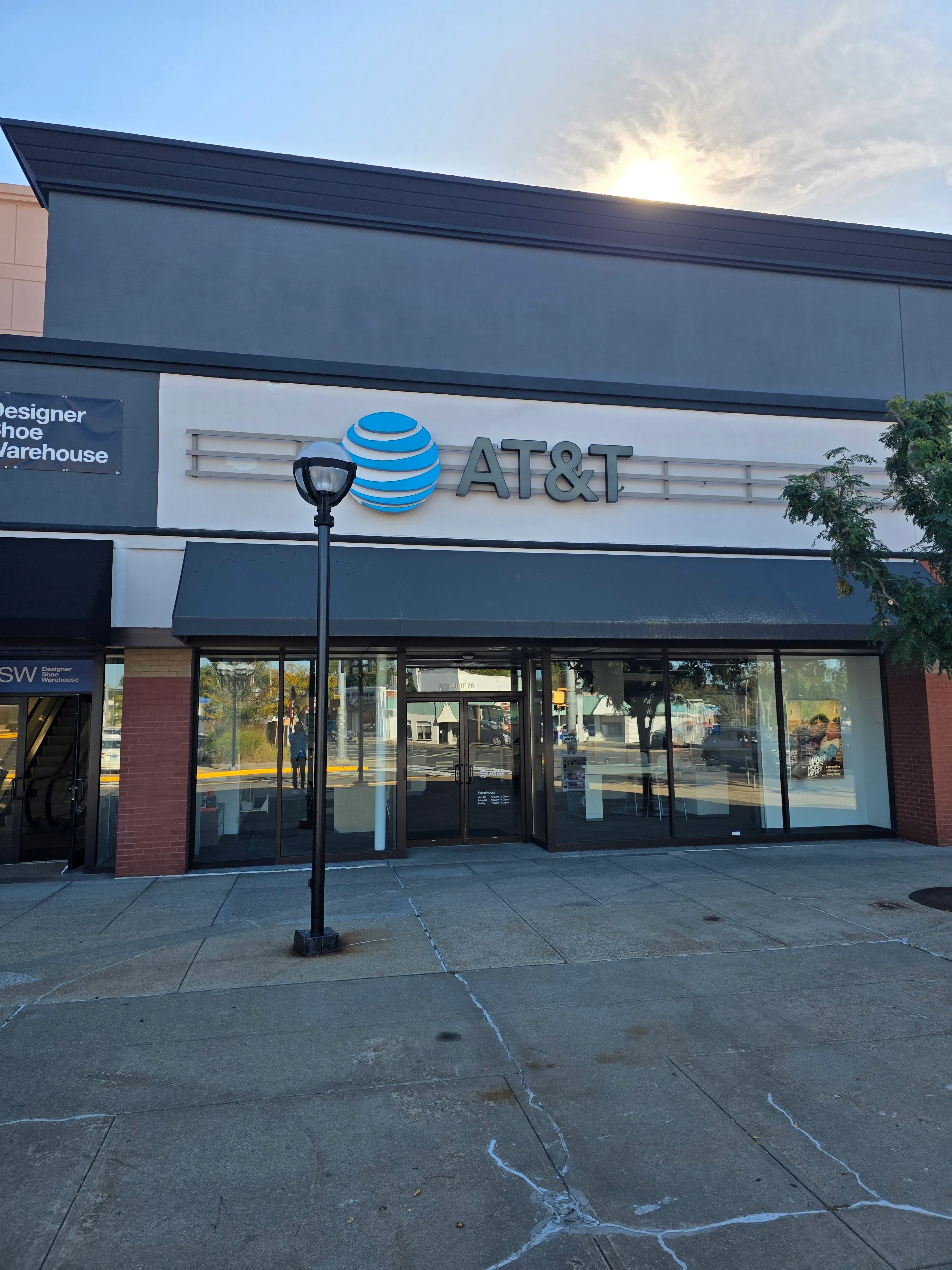AT&T Store Stamford - Stamford Ridgeway