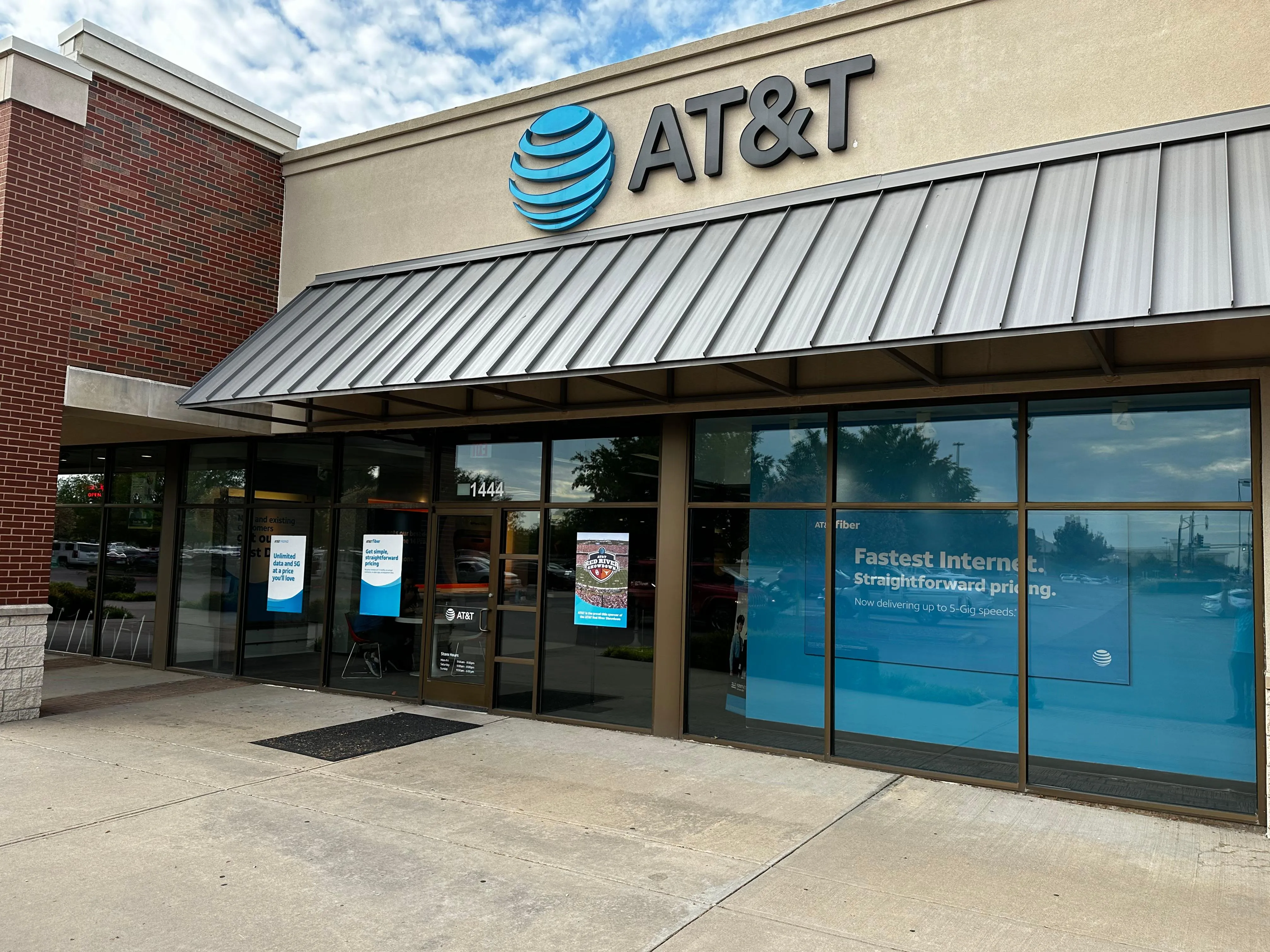 AT&T Store Norman - University Town Center
