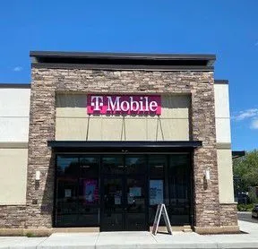 T-Mobile Erie Blvd E & Kinne Rd